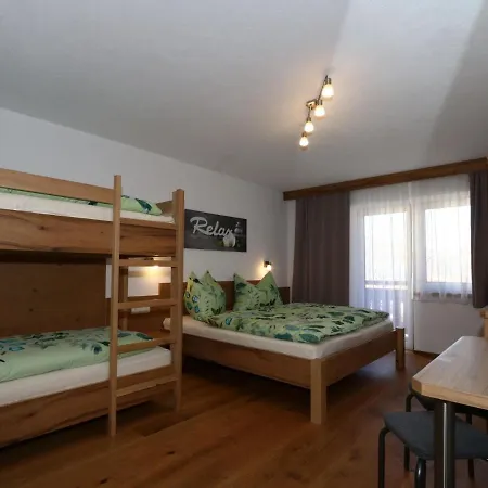 For Allergy Sufferers Near The Waterfall * 크리믈